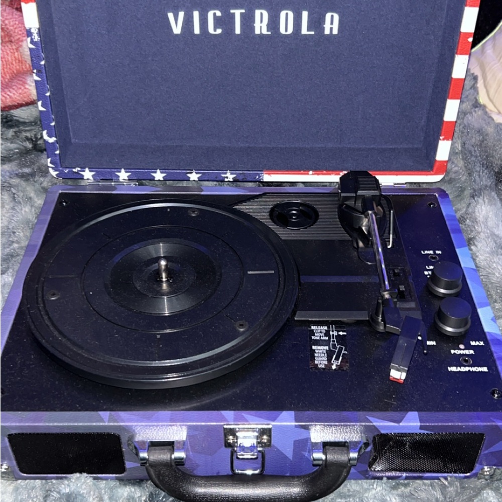Victrola Portable Turntable - Black